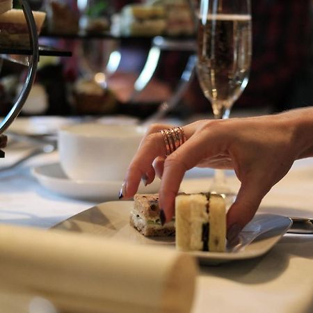 Crown Lodge Hotel 위스벡 외부 사진